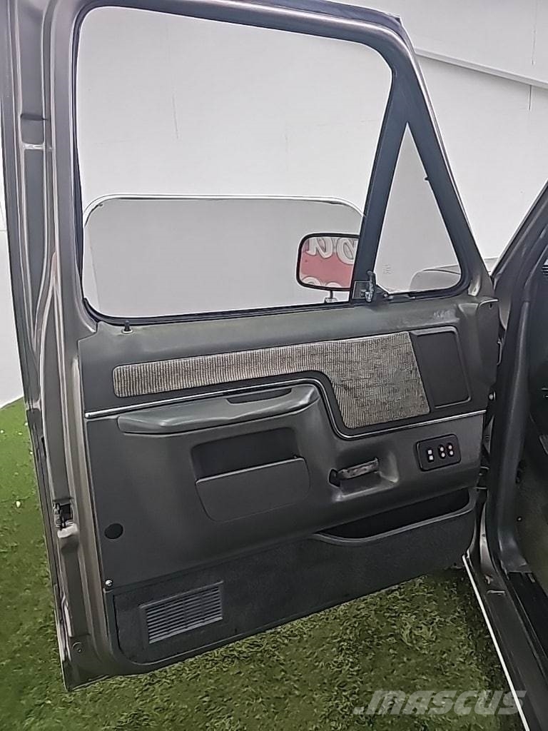 Ford Bronco 자동차
