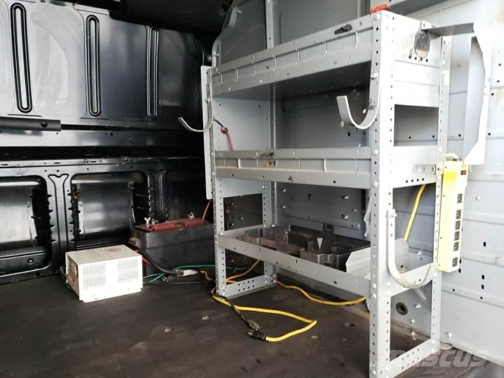 Ford Transit-150 Anders