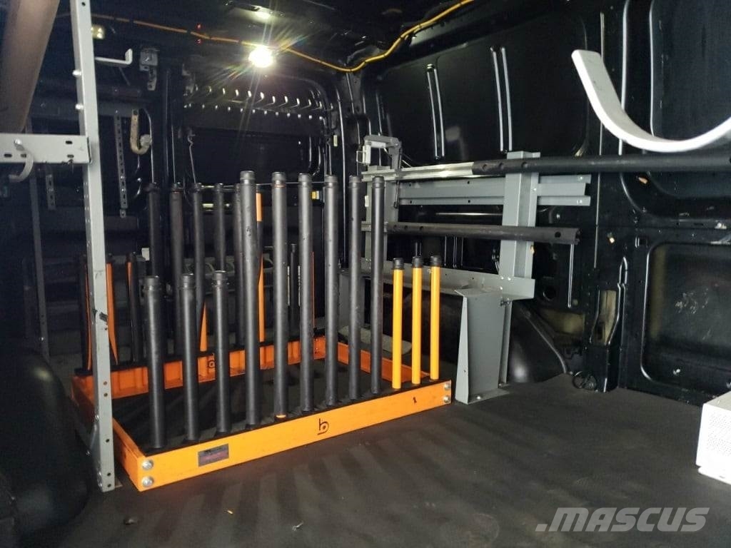 Ford Transit-150 Anders