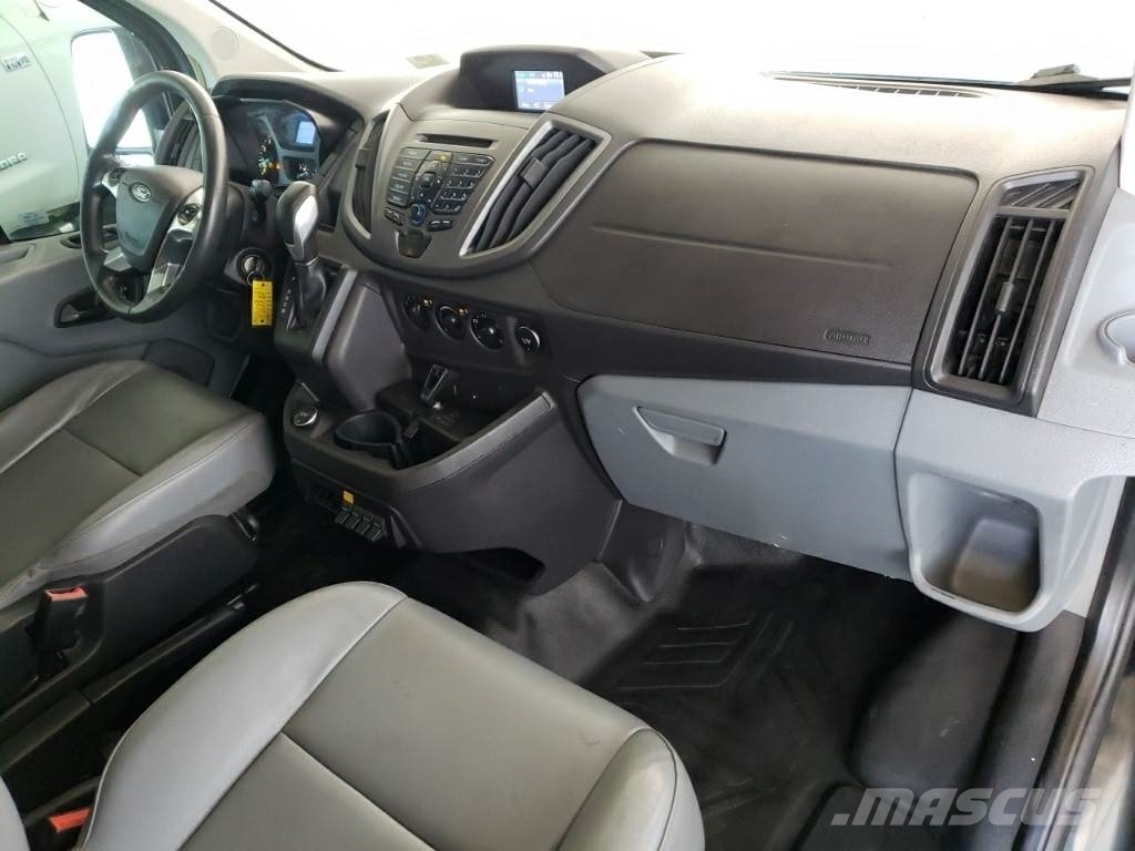 Ford Transit-150 Anders