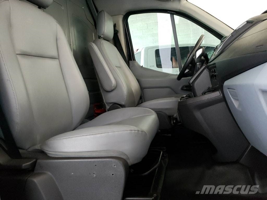 Ford Transit-150 Anders