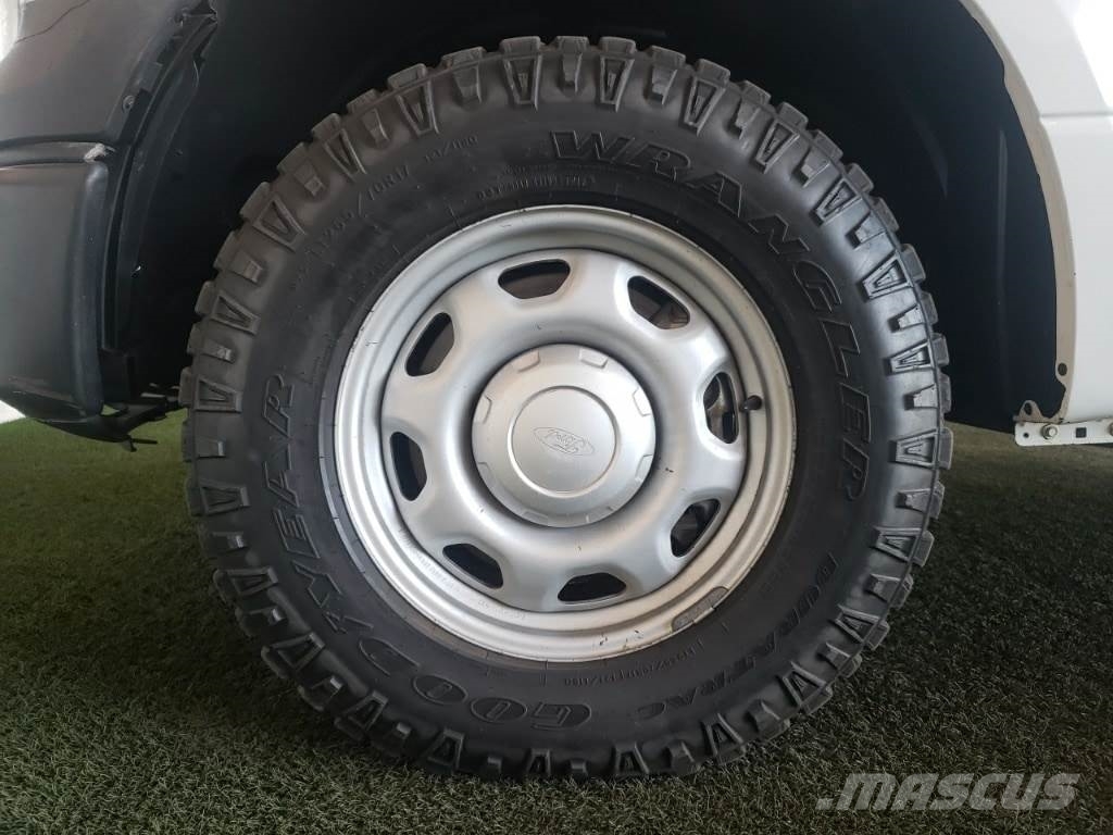 Ford F-150 Lava-autot