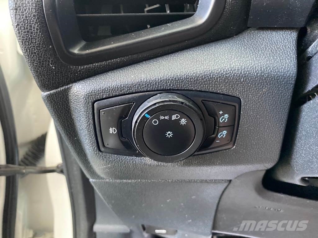 Ford EcoSport Auto's