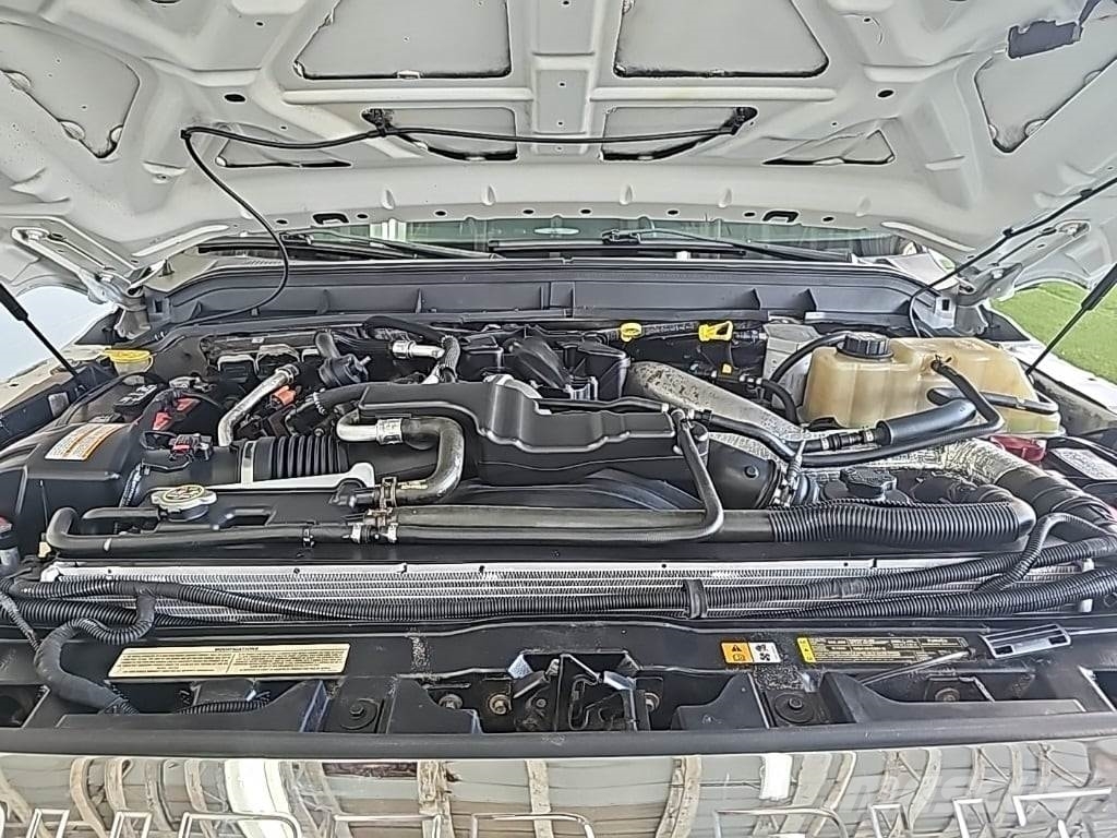 Ford F-450 Chassis شاحنات خفيفة/مفصلية الجوانب