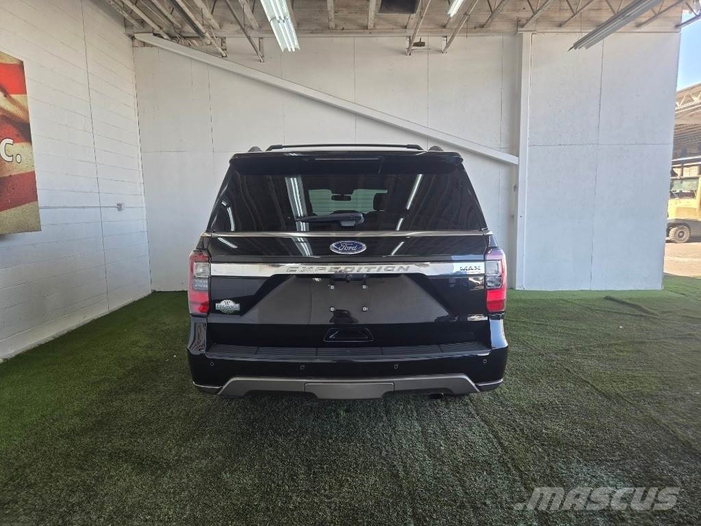 Ford Expedition Max Auto's