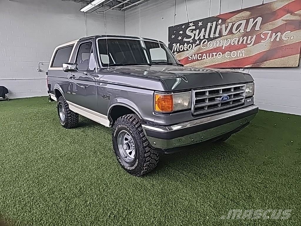Ford Bronco 자동차