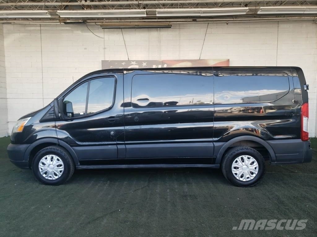 Ford Transit-150 Anders