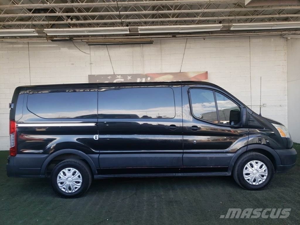 Ford Transit-150 Anders