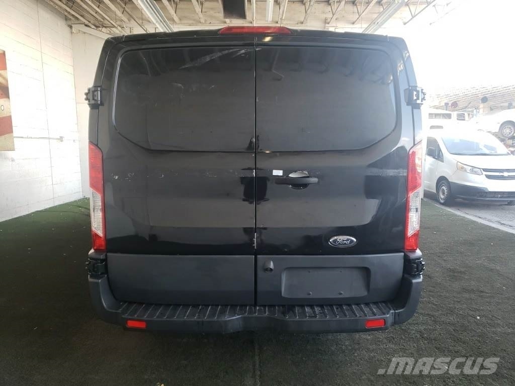 Ford Transit-150 Anders