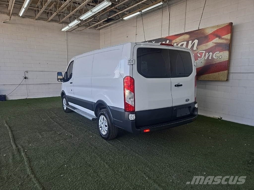 Ford Transit-250 Anders