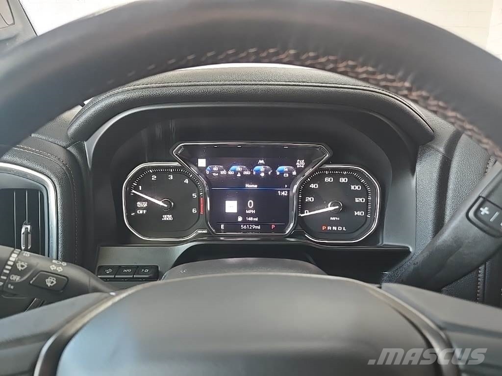 GMC Sierra 1500 شاحنات خفيفة/مفصلية الجوانب