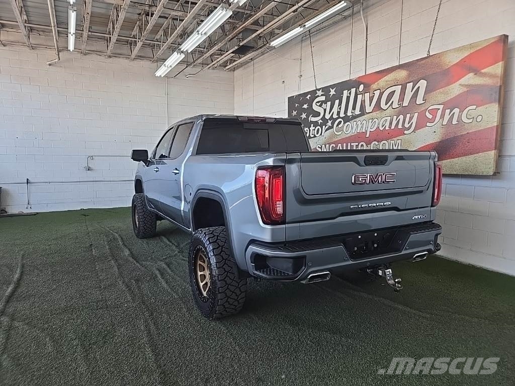 GMC Sierra 1500 شاحنات خفيفة/مفصلية الجوانب