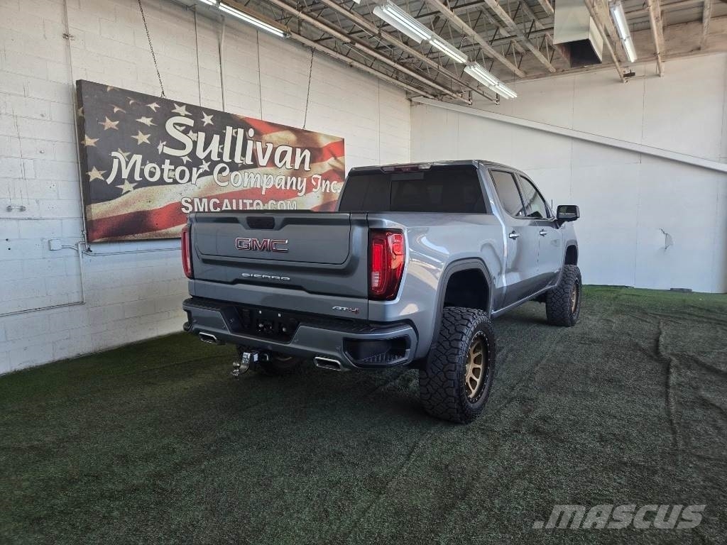 GMC Sierra 1500 شاحنات خفيفة/مفصلية الجوانب