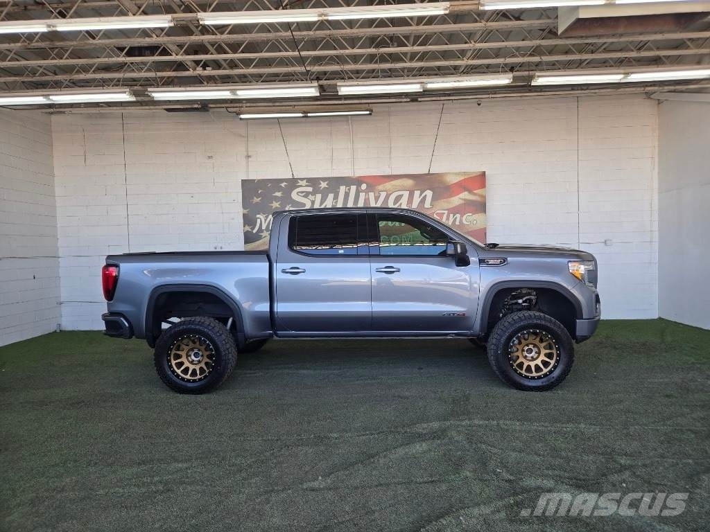 GMC Sierra 1500 شاحنات خفيفة/مفصلية الجوانب