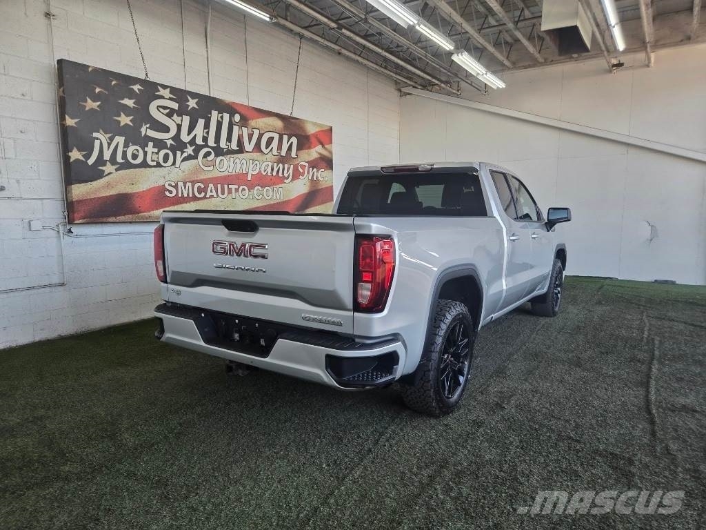 GMC Sierra 1500 شاحنات خفيفة/مفصلية الجوانب