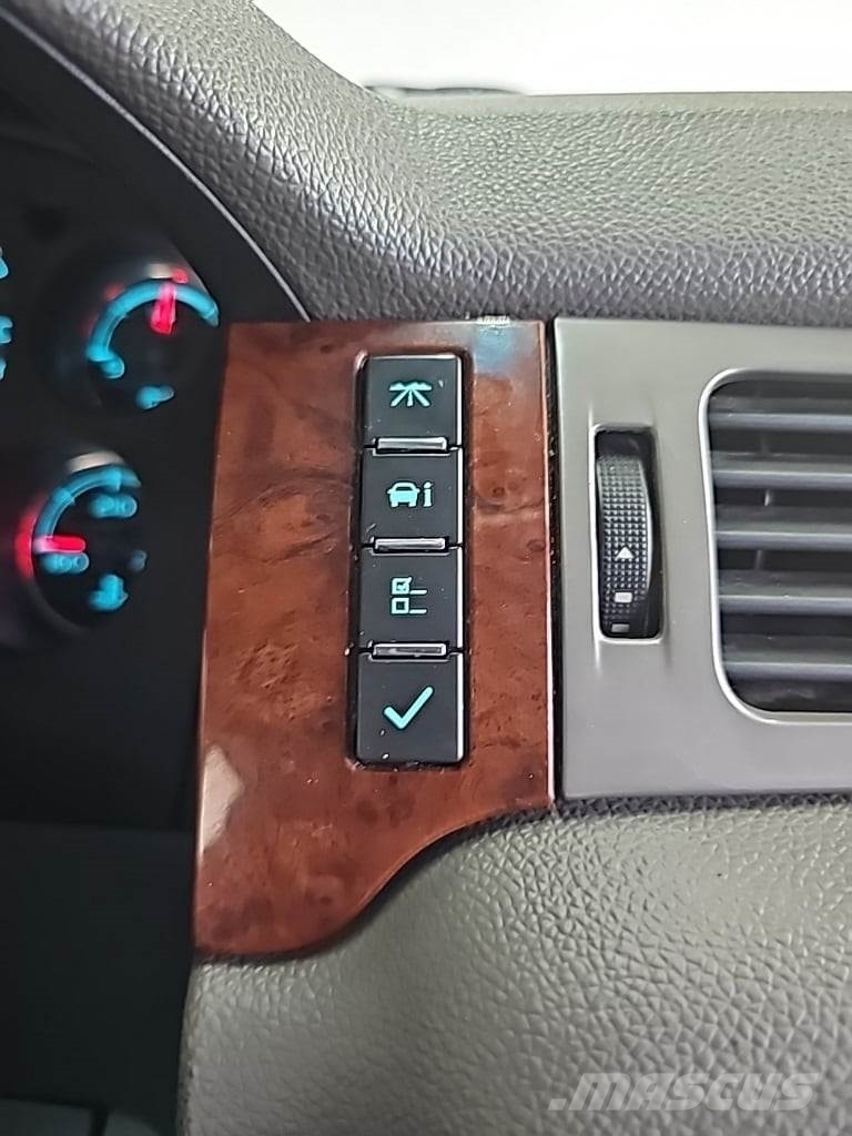 GMC Yukon Автомобілі