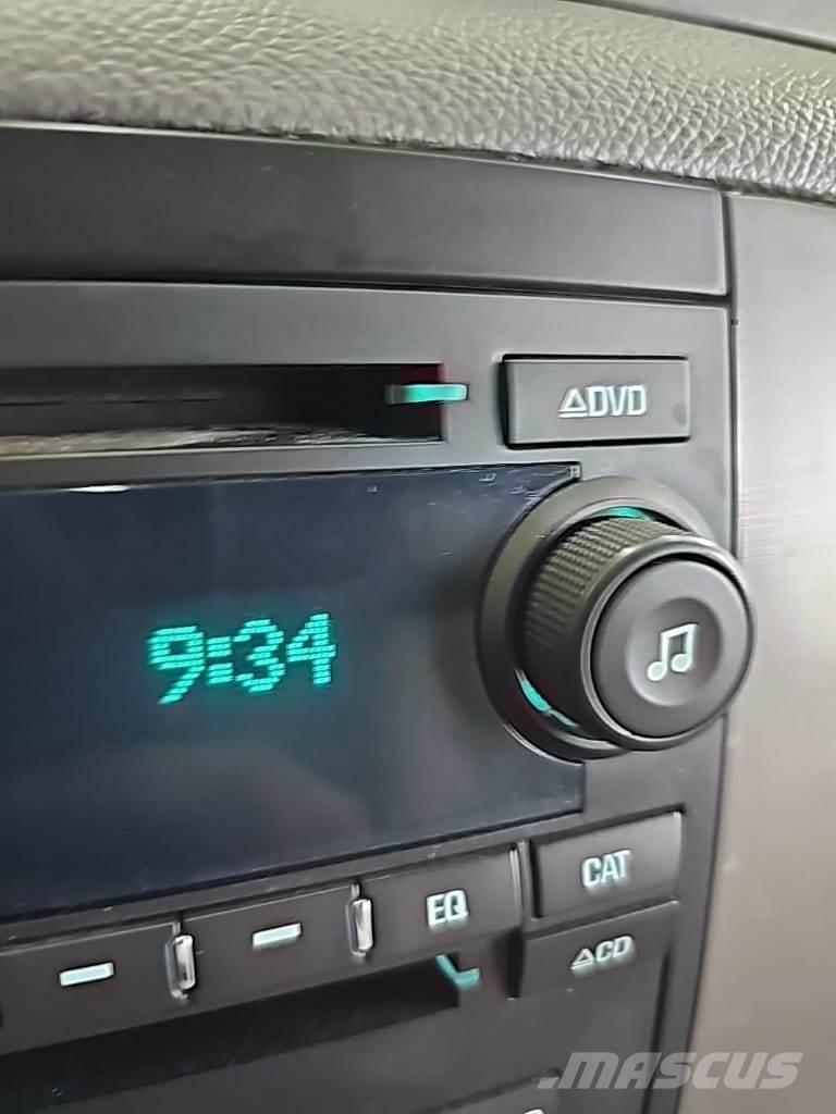 GMC Yukon Автомобілі