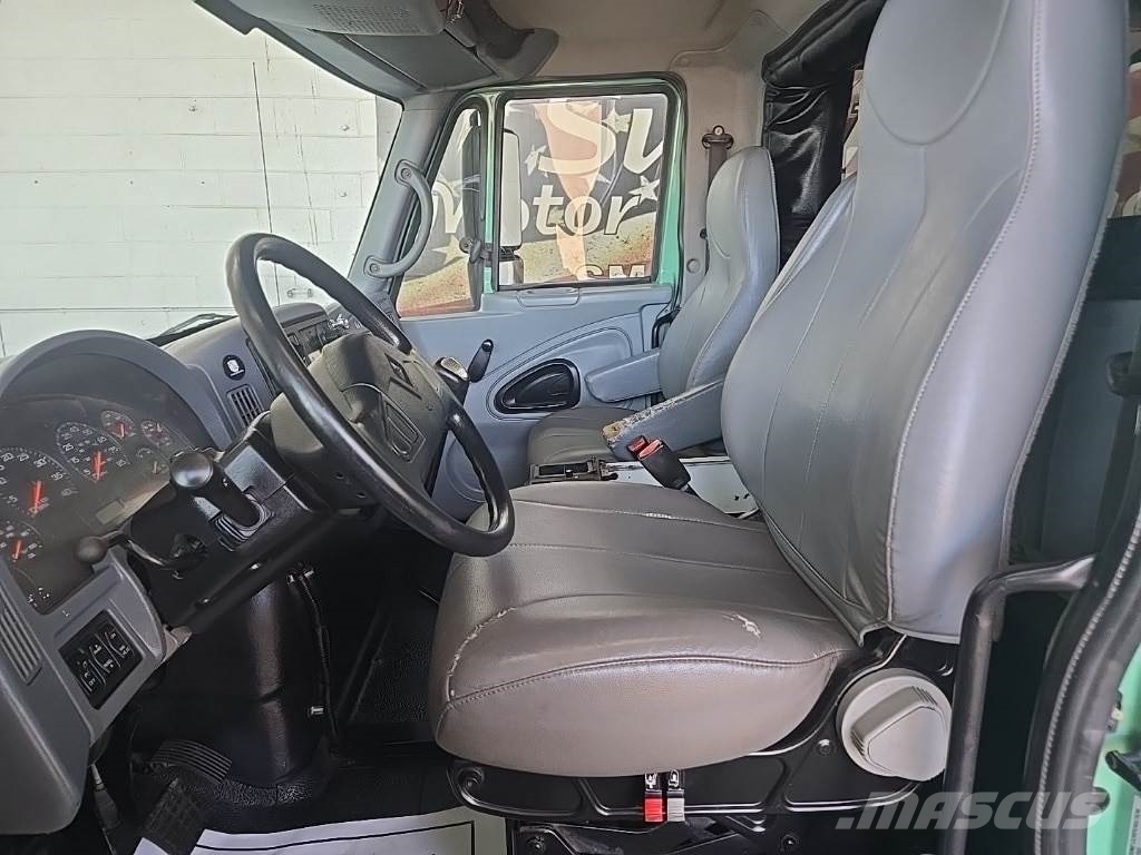 International 4300 기타 트럭