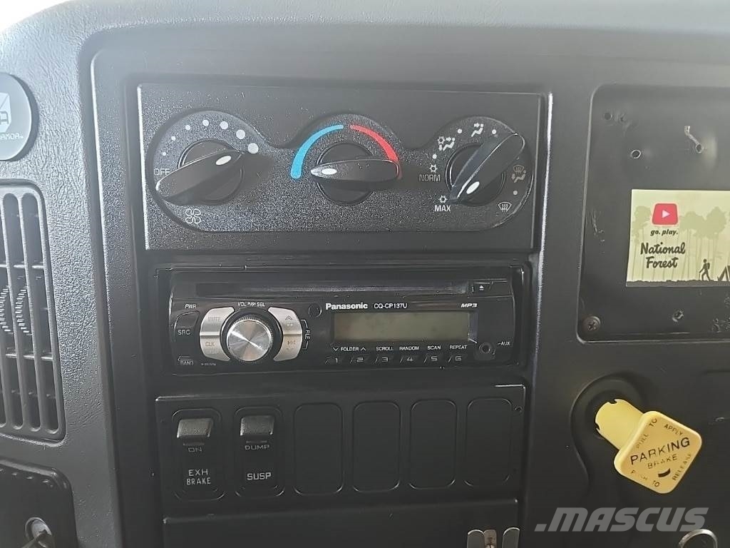International 4300 기타 트럭