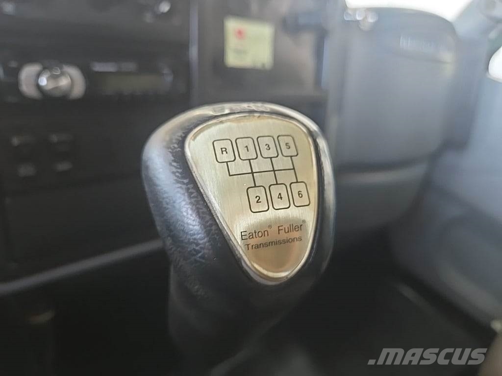 International 4300 기타 트럭