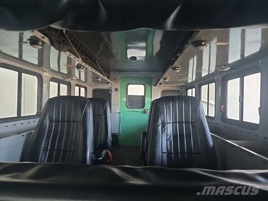 International 4300 기타 트럭