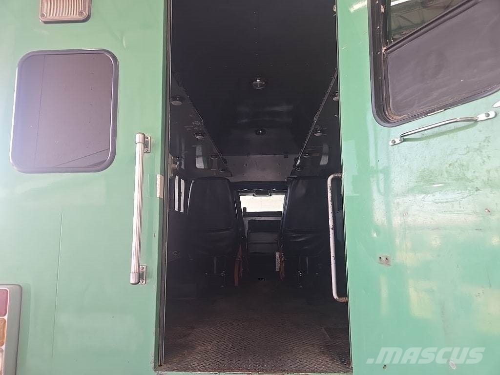 International 4300 기타 트럭