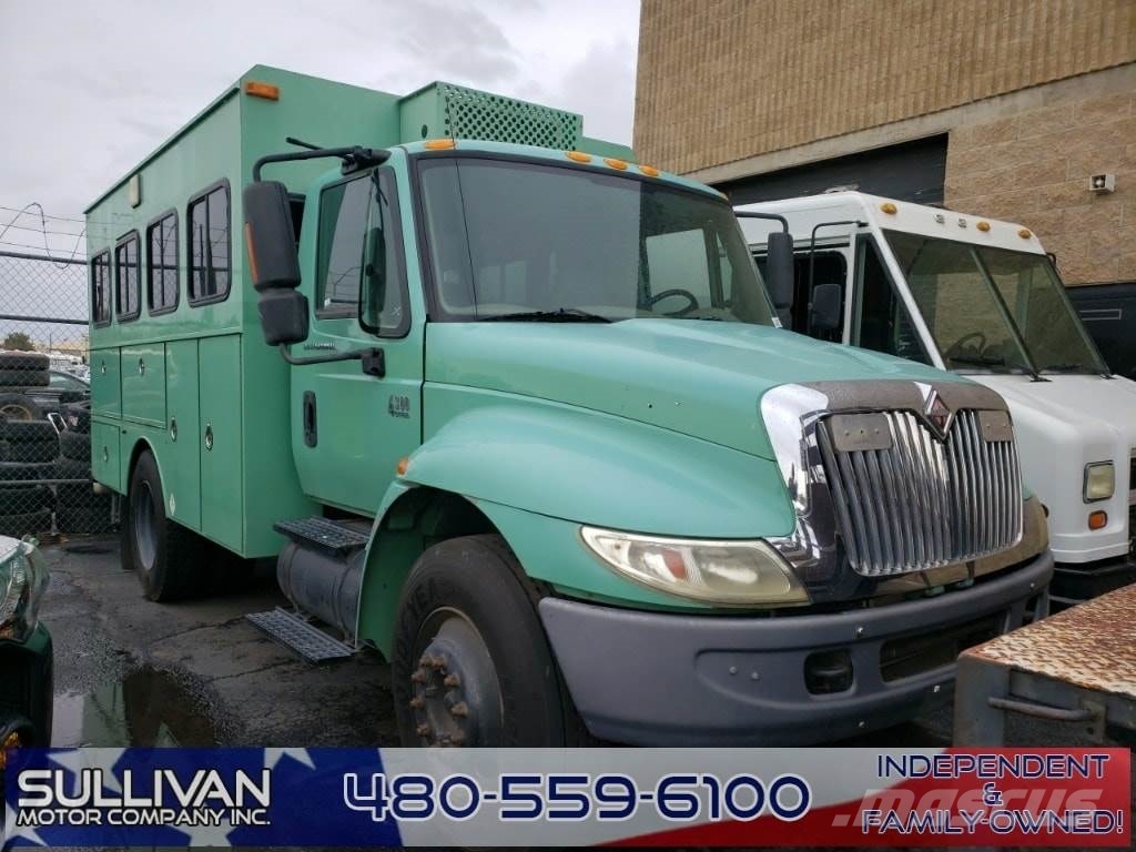 International 4300 기타 트럭