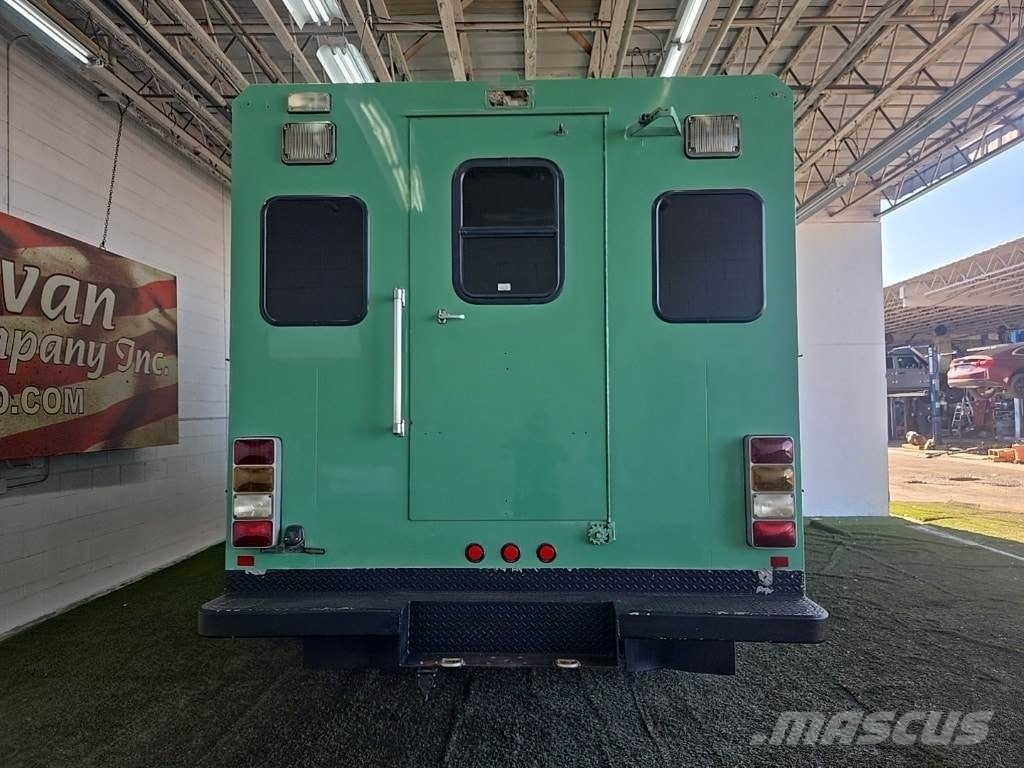 International 4300 기타 트럭