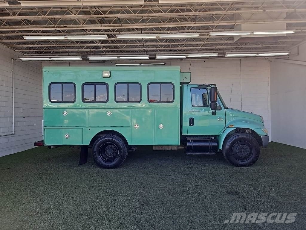 International 4300 기타 트럭