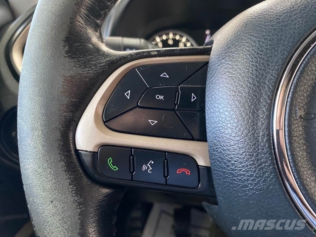 Jeep Renegade Auto
