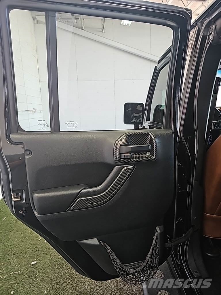 Jeep Wrangler JK Unlimited Otomobiller