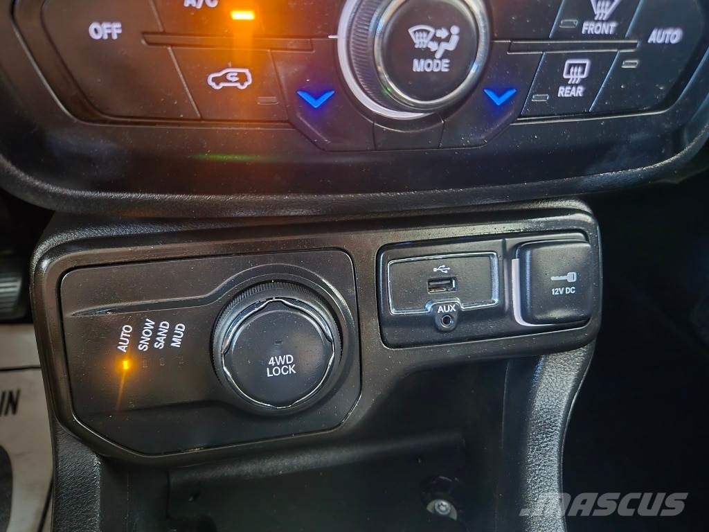 Jeep Renegade Otomobiller