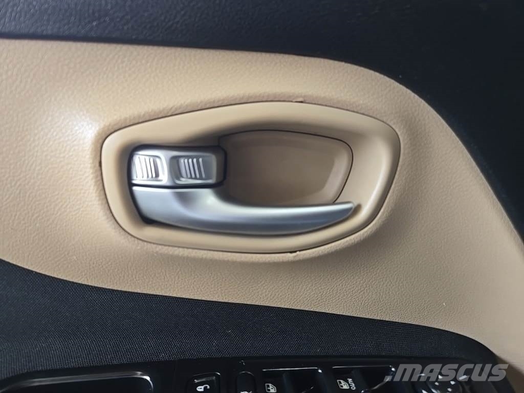 Jeep Renegade سيارات