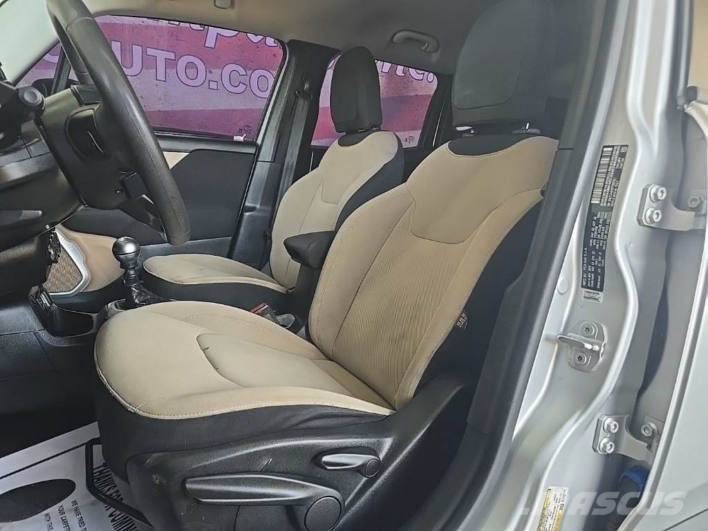 Jeep Renegade سيارات