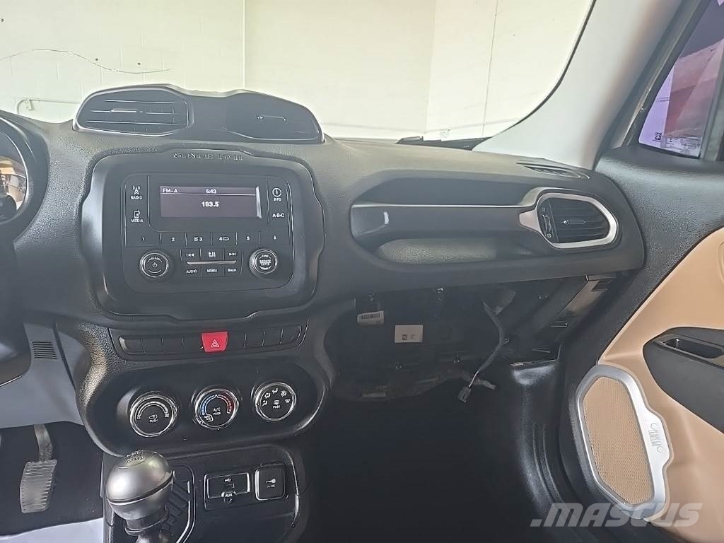 Jeep Renegade سيارات