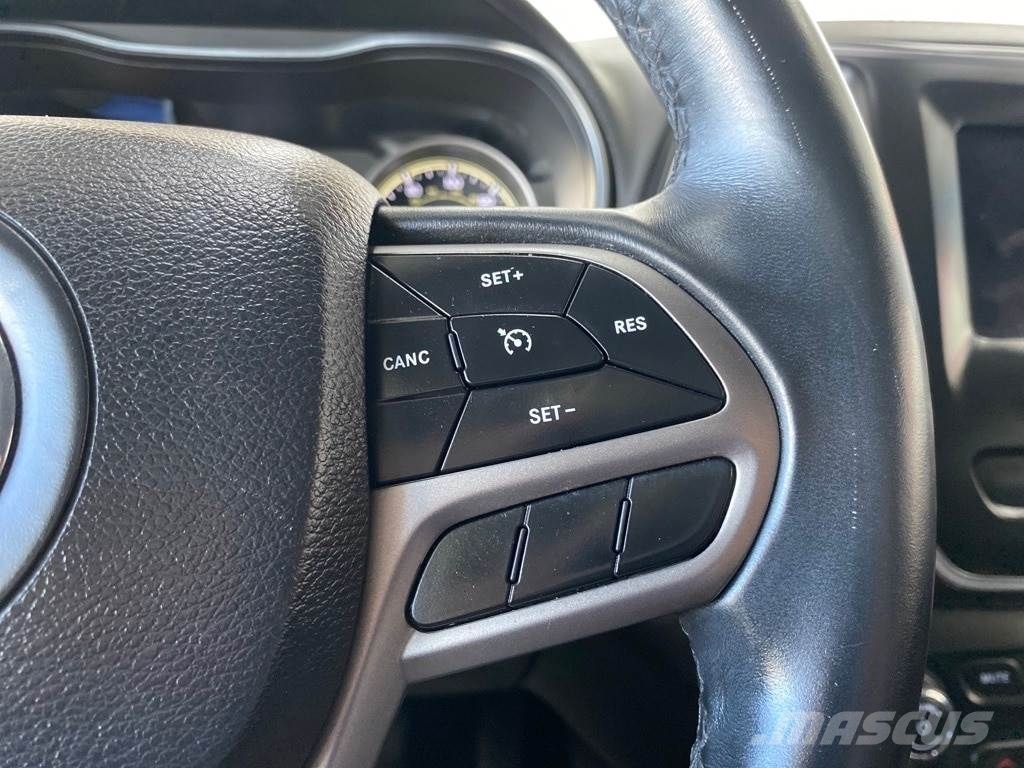 Jeep Cherokee Voiture