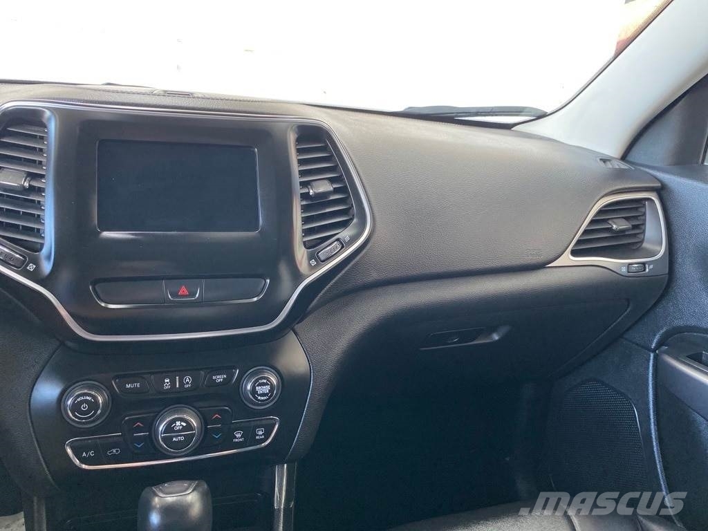 Jeep Cherokee Voiture
