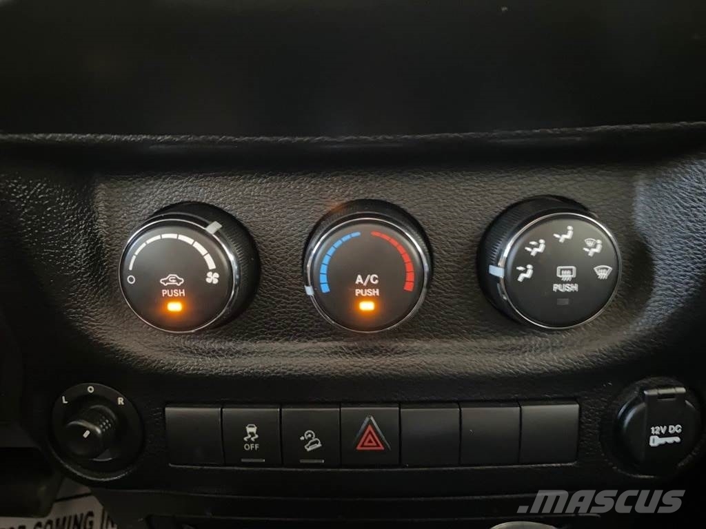 Jeep Wrangler Unlimited Voiture