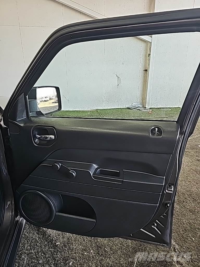 Jeep Patriot 自動車