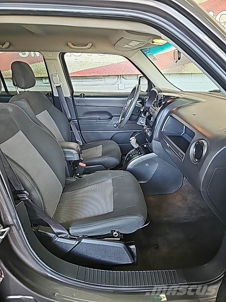 Jeep Patriot 自動車
