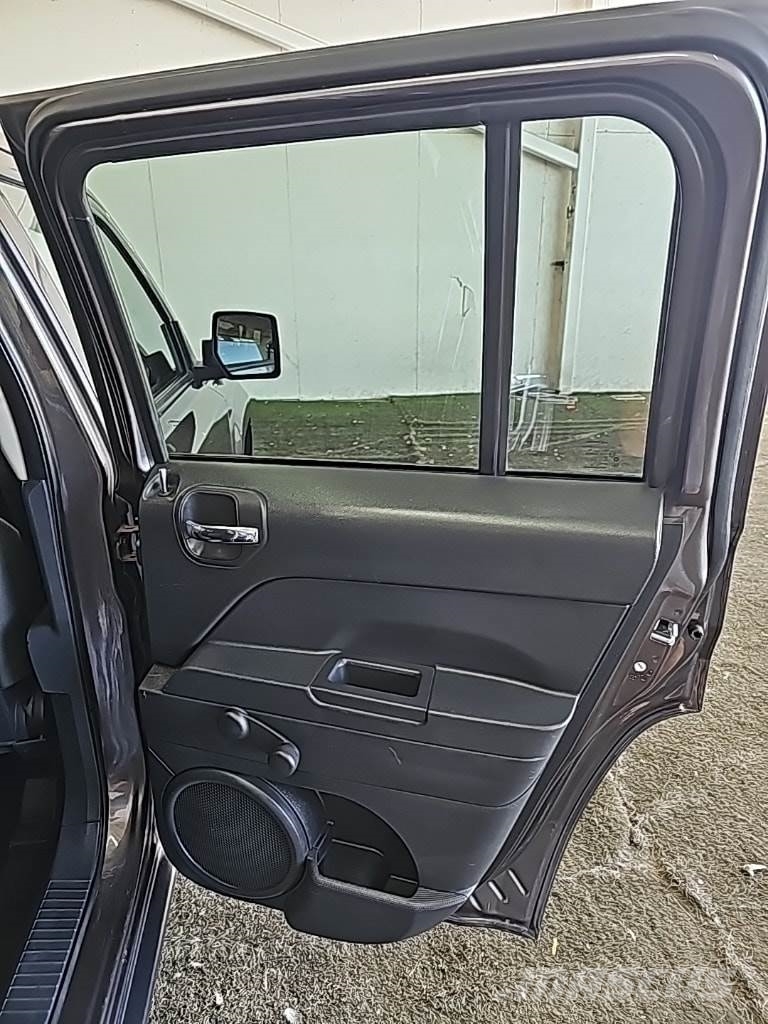 Jeep Patriot 自動車