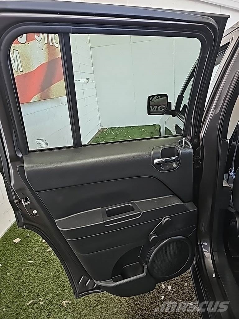 Jeep Patriot 自動車