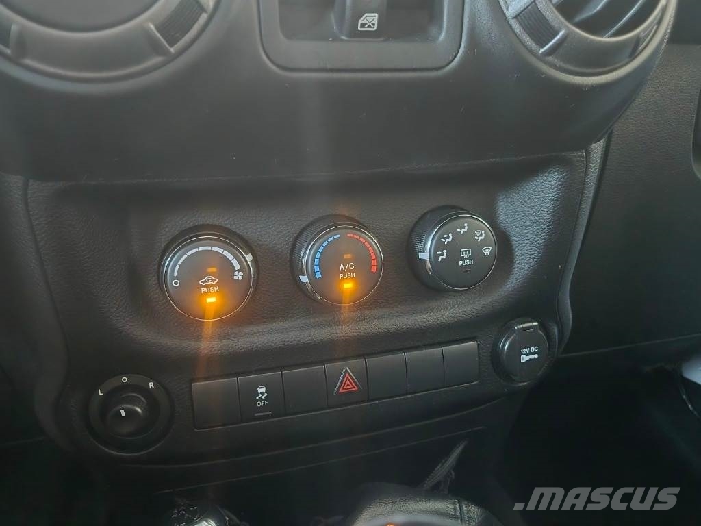 Jeep Wrangler Unlimited Otomobiller