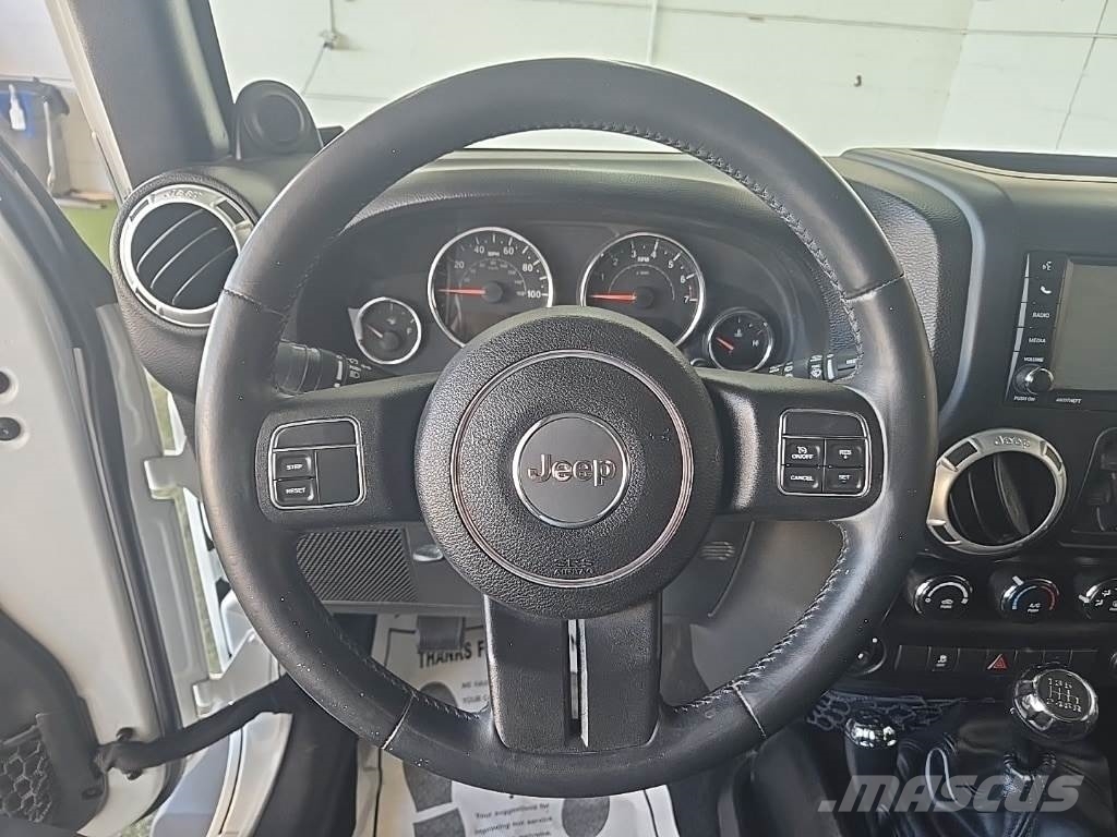 Jeep Wrangler Unlimited Osobní vozy