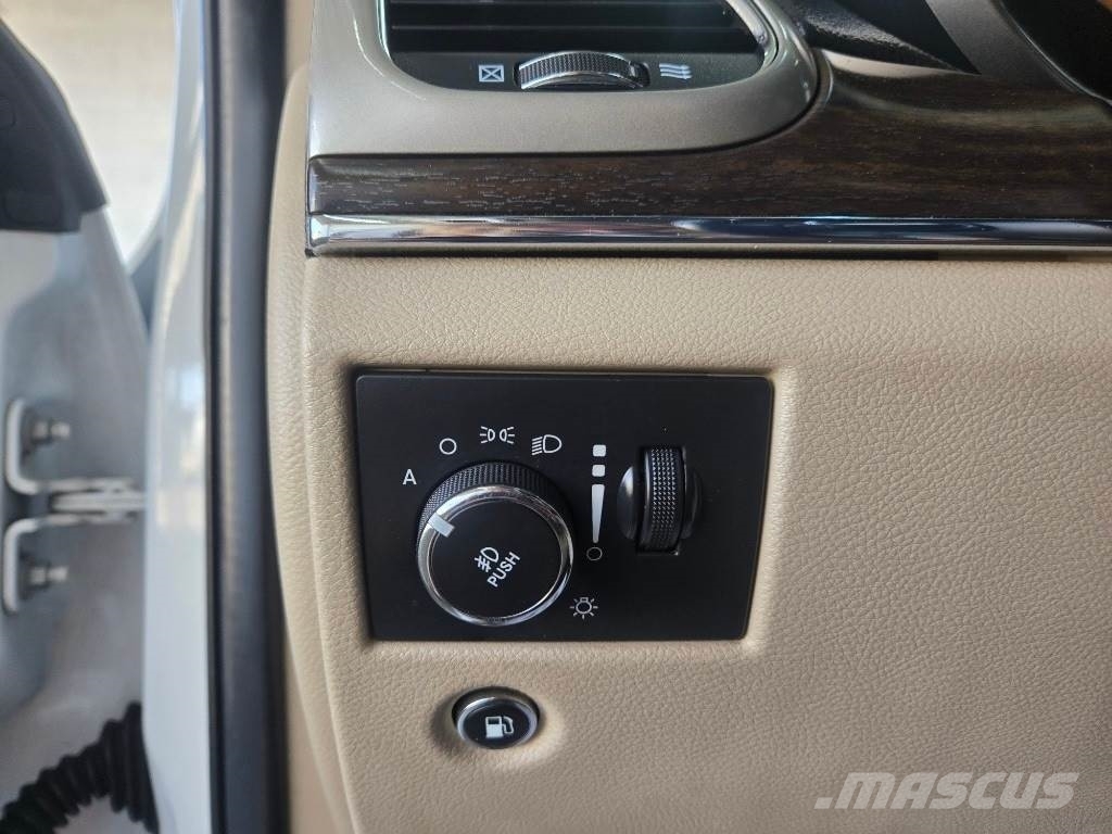 Jeep Grand Cherokee Otomobiller