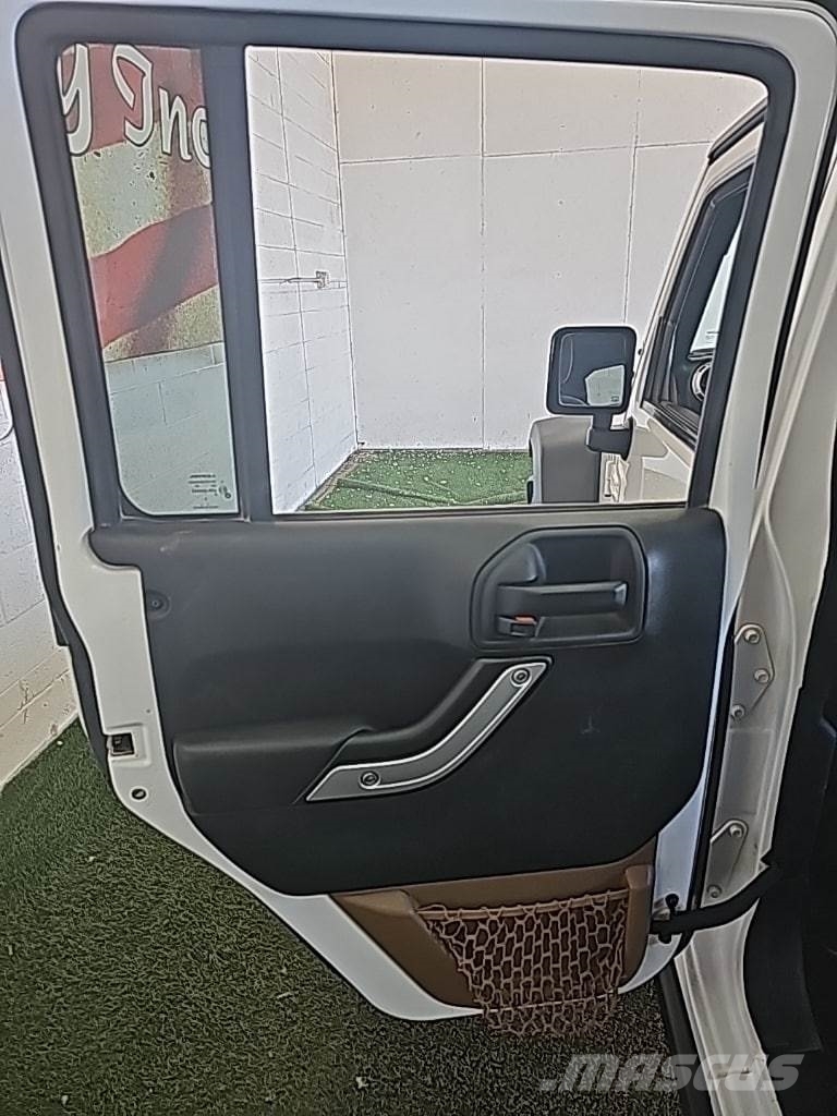 Jeep Wrangler Unlimited Otomobiller