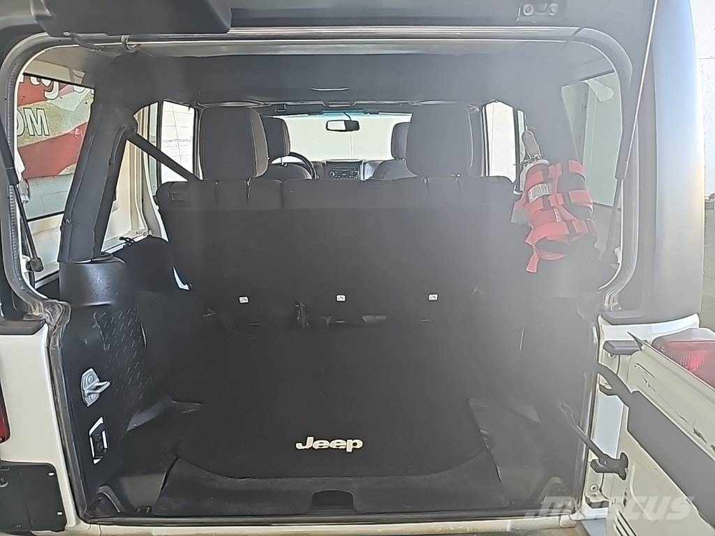 Jeep Wrangler Unlimited Otomobiller