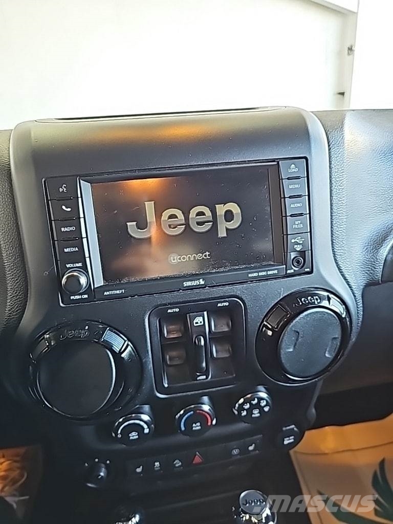 Jeep Wrangler Unlimited Otomobiller