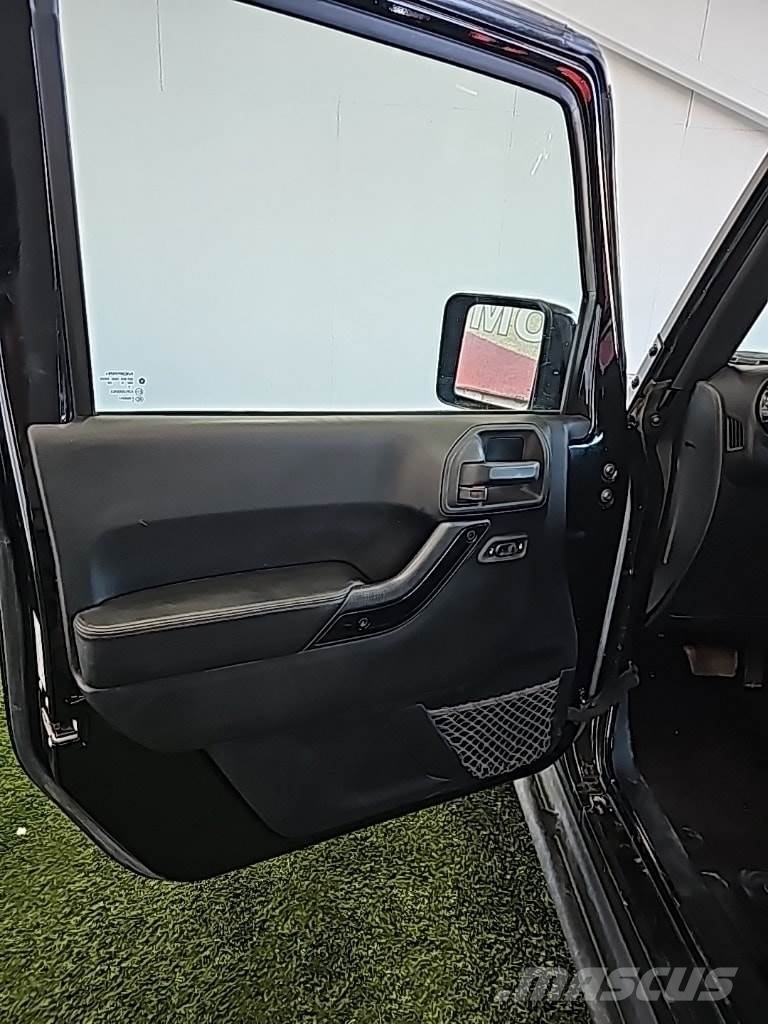 Jeep Wrangler Unlimited Otomobiller