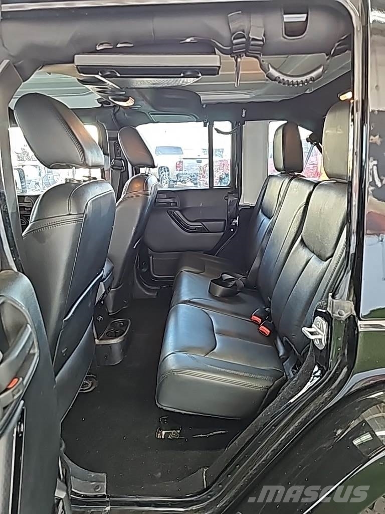 Jeep Wrangler Unlimited Otomobiller